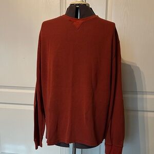 Izod Men's Rust Crewneck Sweater